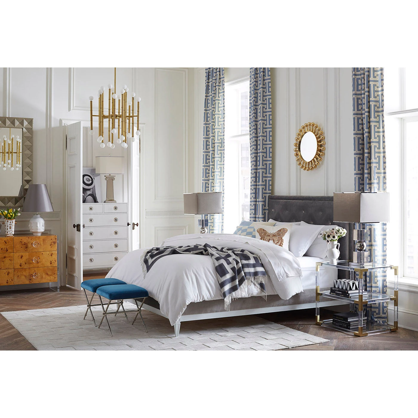 FA19_LampertBedroom_8eb90389-e41e-4d06-b0f7-b6cacb116f1b.jpg Jonathan Adler Meurice Chandelier