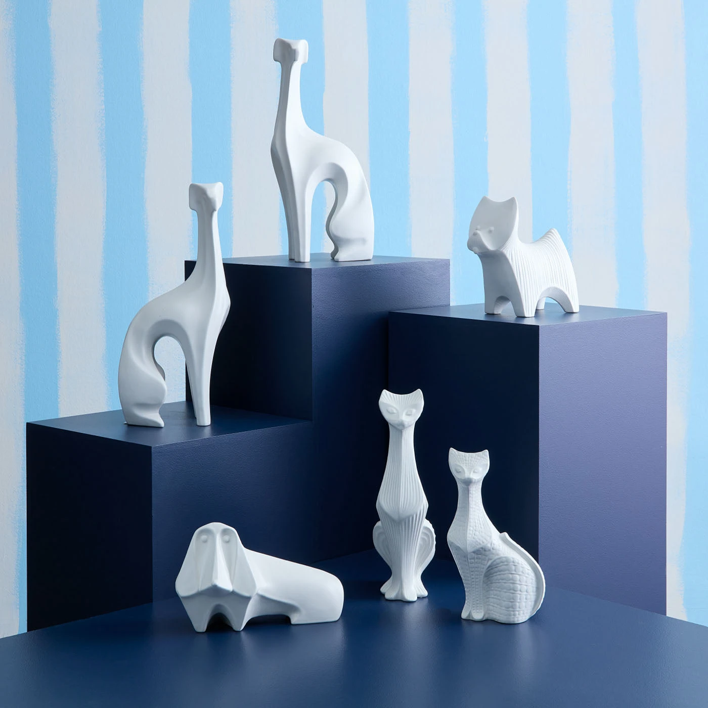 HO21_Menagerie-Collection_8ee3d95a-9010-402a-9c51-6b5d6c880515.jpg Jonathan Adler Menagerie Greyhound