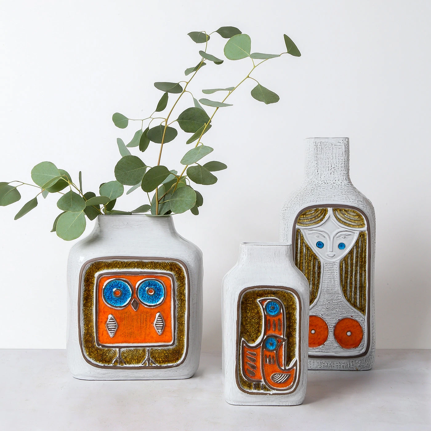 WN20_glass_menagerie_vases_a_webcrop.jpg Jonathan Adler Glass Menagerie Owl Vase