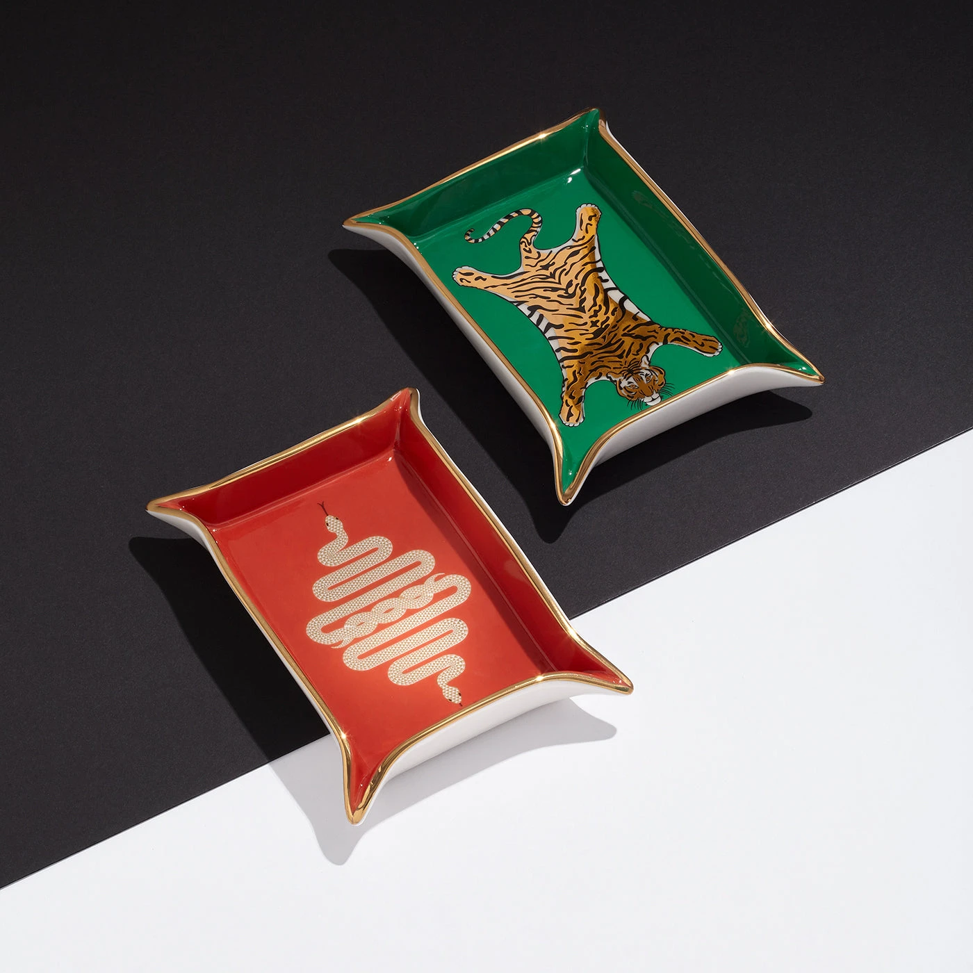 Web_H16_ValetTrays_a5581d66-057b-4845-88a6-8f6779c7e4ba.jpg Jonathan Adler Snake Valet Tray