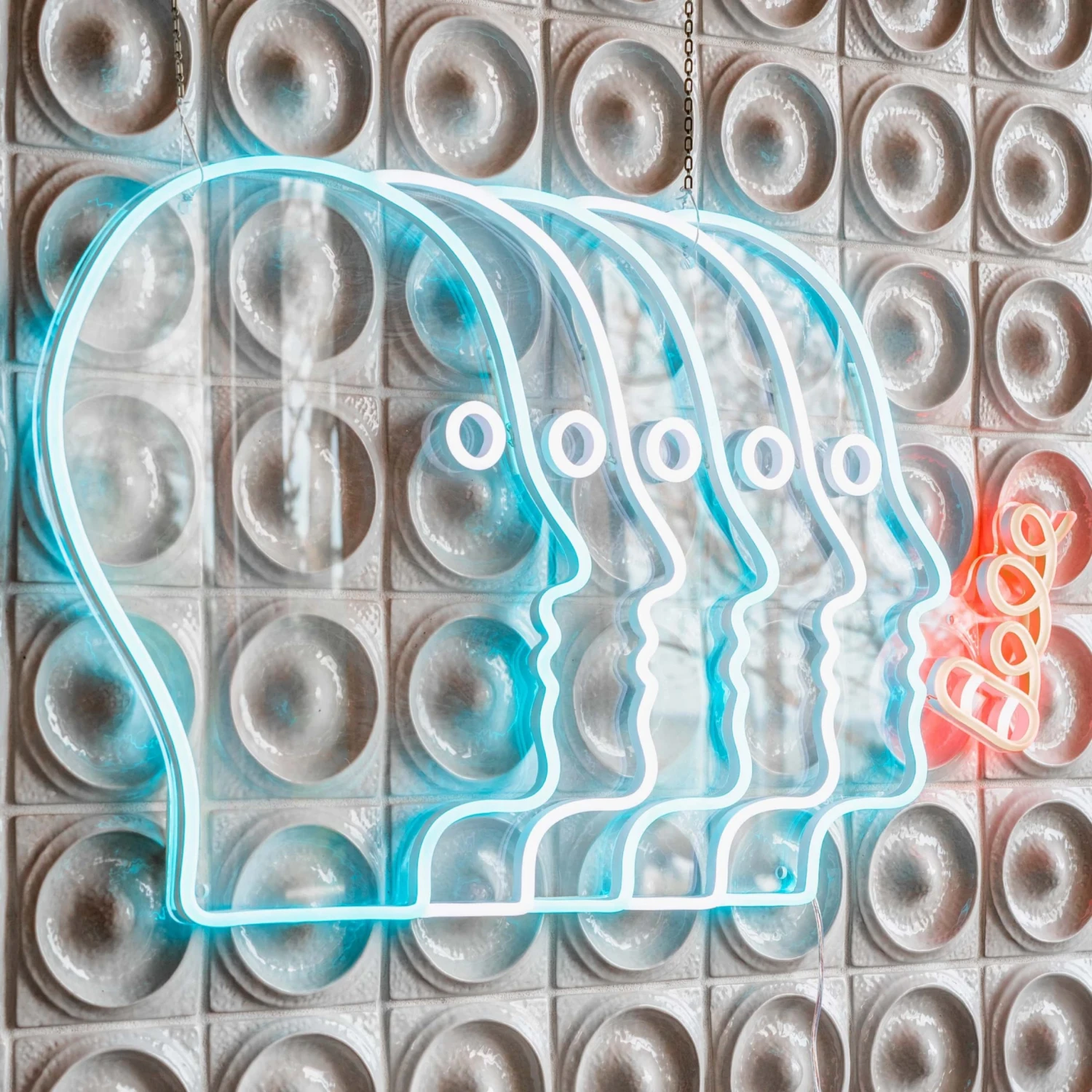 atlas_long_a_87e9ce9d-e689-437f-923e-f1c1ac7d79d4.jpg Jonathan Adler YELLOWPOP X Jonathan Adler Atlas Long, LED Neon Sign