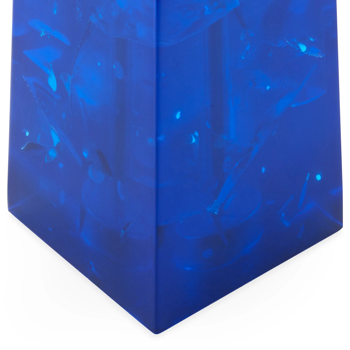 cracked_acrylic_table-lamp_blue_c_b3a03318-232c-4aed-8bd3-c32ec2fe6421.jpg Jonathan Adler New Lighting Prisma Table Lamp