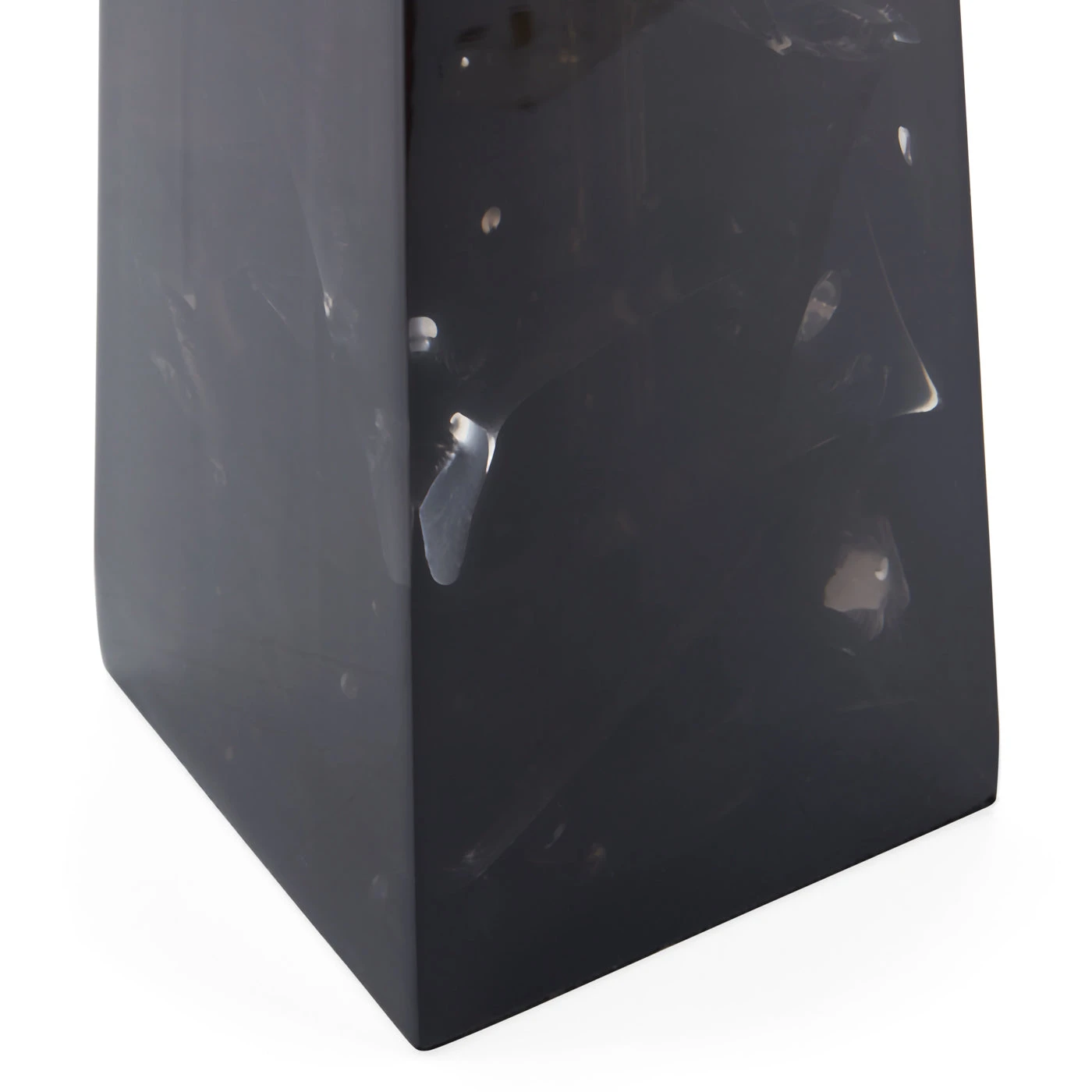 cracked_acrylic_table-lamp_smoke_c_d5fdc9b4-cbb0-484d-b5e0-0220937ec0f4.jpg Jonathan Adler New Lighting Prisma Table Lamp