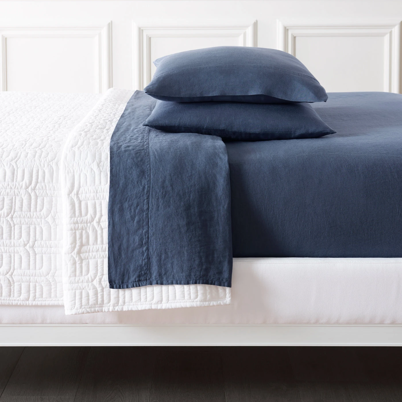 linen_sheet_set_indigo_b_fff0d5a3-556e-44db-82f4-090cda68ccb3.jpg Jonathan Adler Sheet Sets Getaway Linen Sheet Set