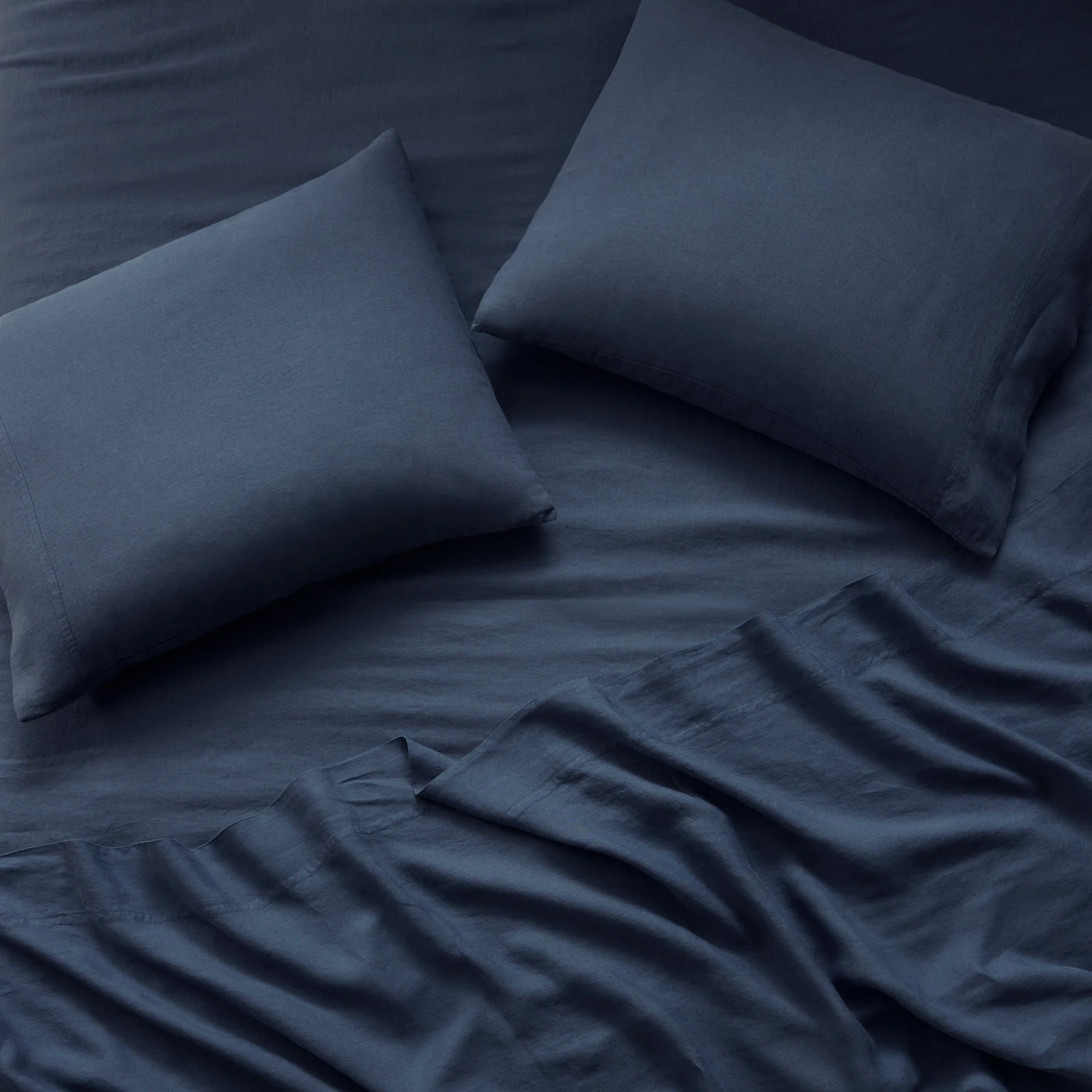 linen_sheet_set_indigo_c.jpg Jonathan Adler Sheet Sets Getaway Linen Sheet Set