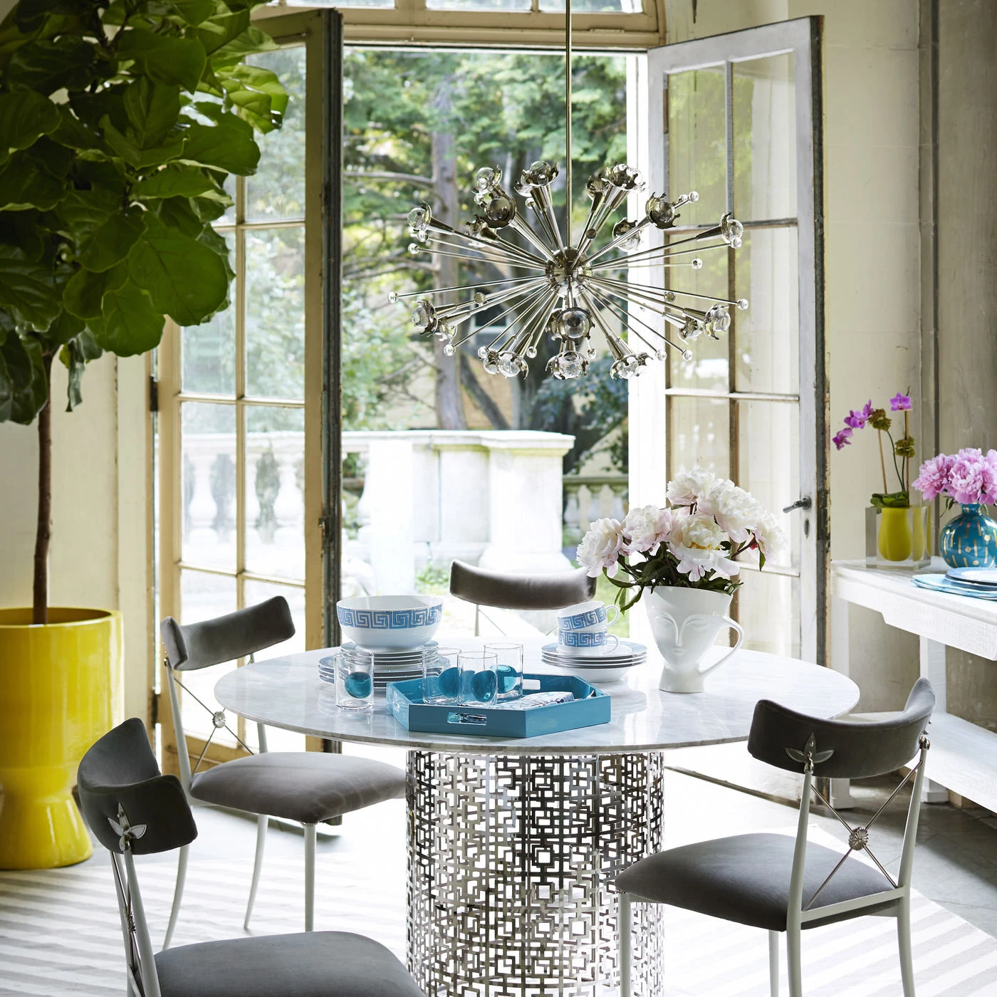 modern-nixon-dining-sputnik-chandelier-fall13-jonathan-adler.jpg Jonathan Adler Chandeliers Sputnik Chandelier