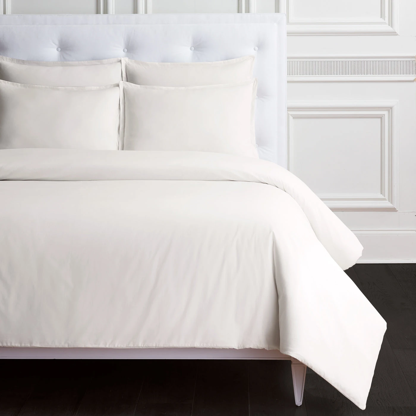 percale_duvet_set_ivory_b_b9cae861-6bb9-49a1-852f-6806aeb0c969.jpg Jonathan Adler Paradise Percale Sham