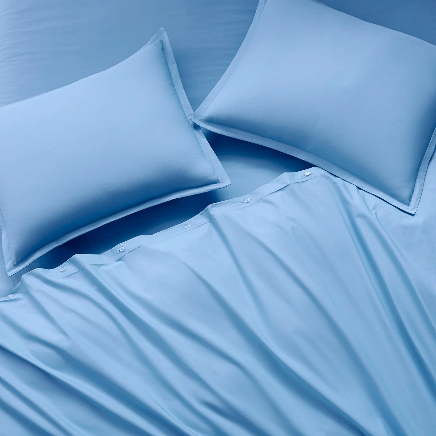 percale_duvet_set_lightblue_c_d7b45e29-1ed8-4c81-b557-5186b240ae90.jpg Jonathan Adler Paradise Percale Sham