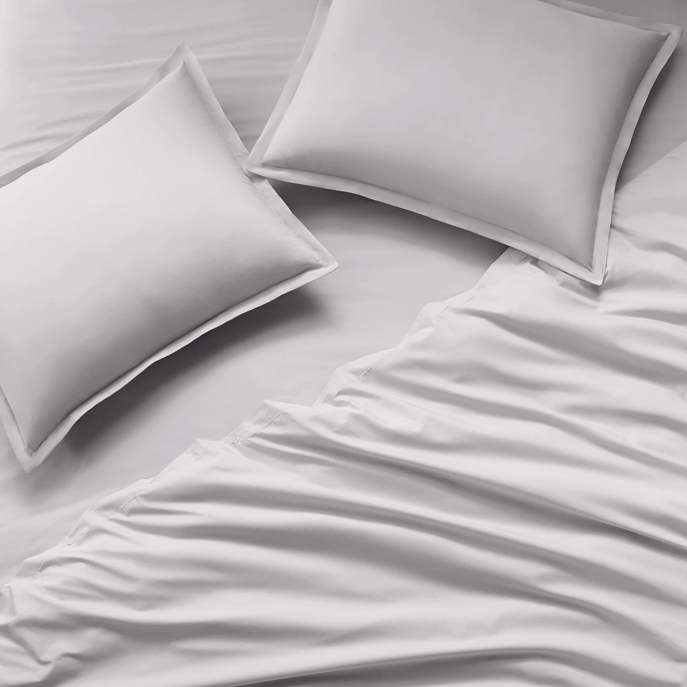 percale_duvet_set_palegrey_c_ece6de77-338a-4837-8d43-28b8aab22b45.jpg Jonathan Adler Paradise Percale Sham