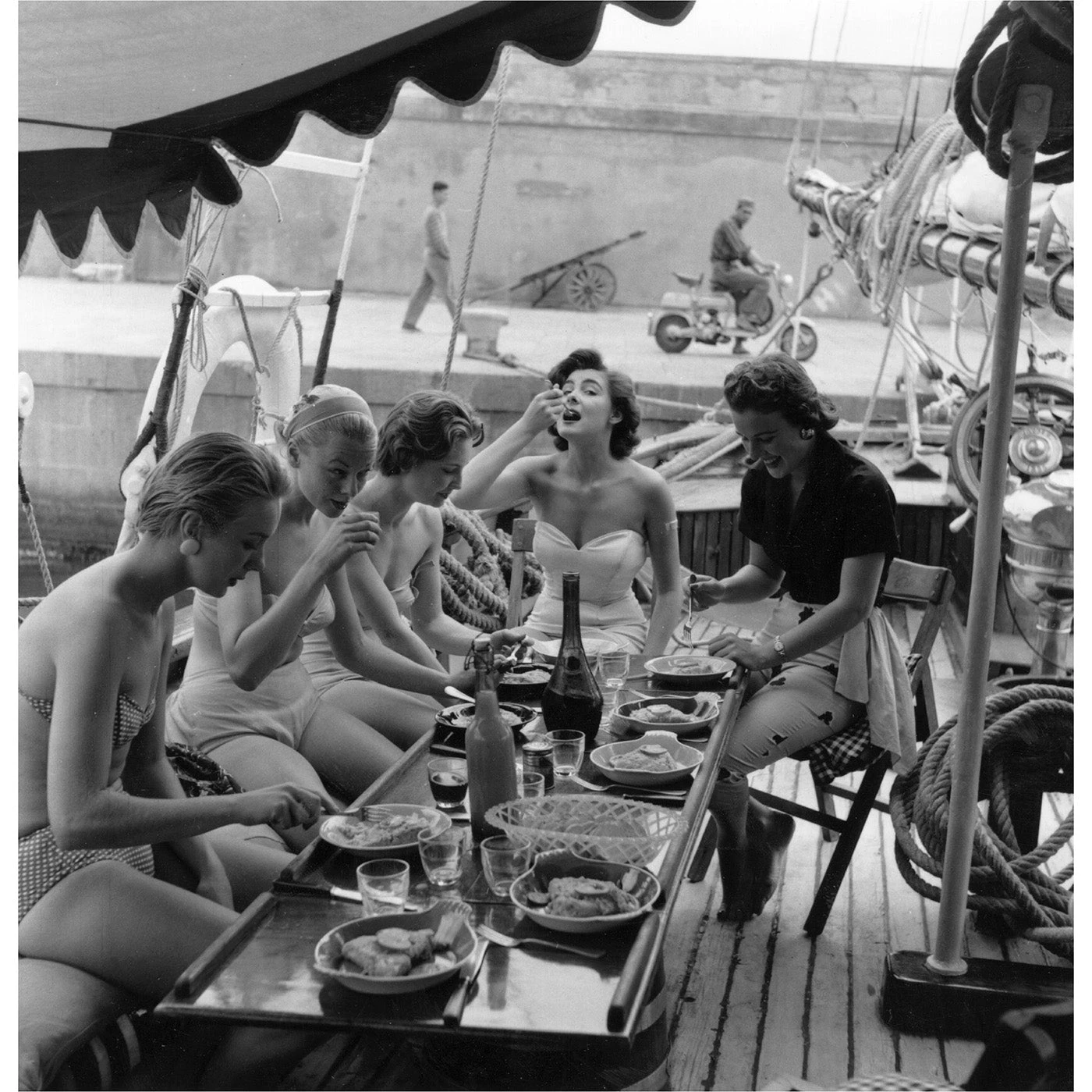 web_ja_finds_jet_set_lunch_time.jpg Jonathan Adler "Lunch Time" From Getty Images